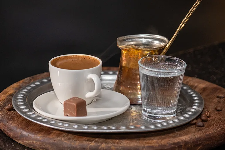 KUMDA TÜRK KAHVE